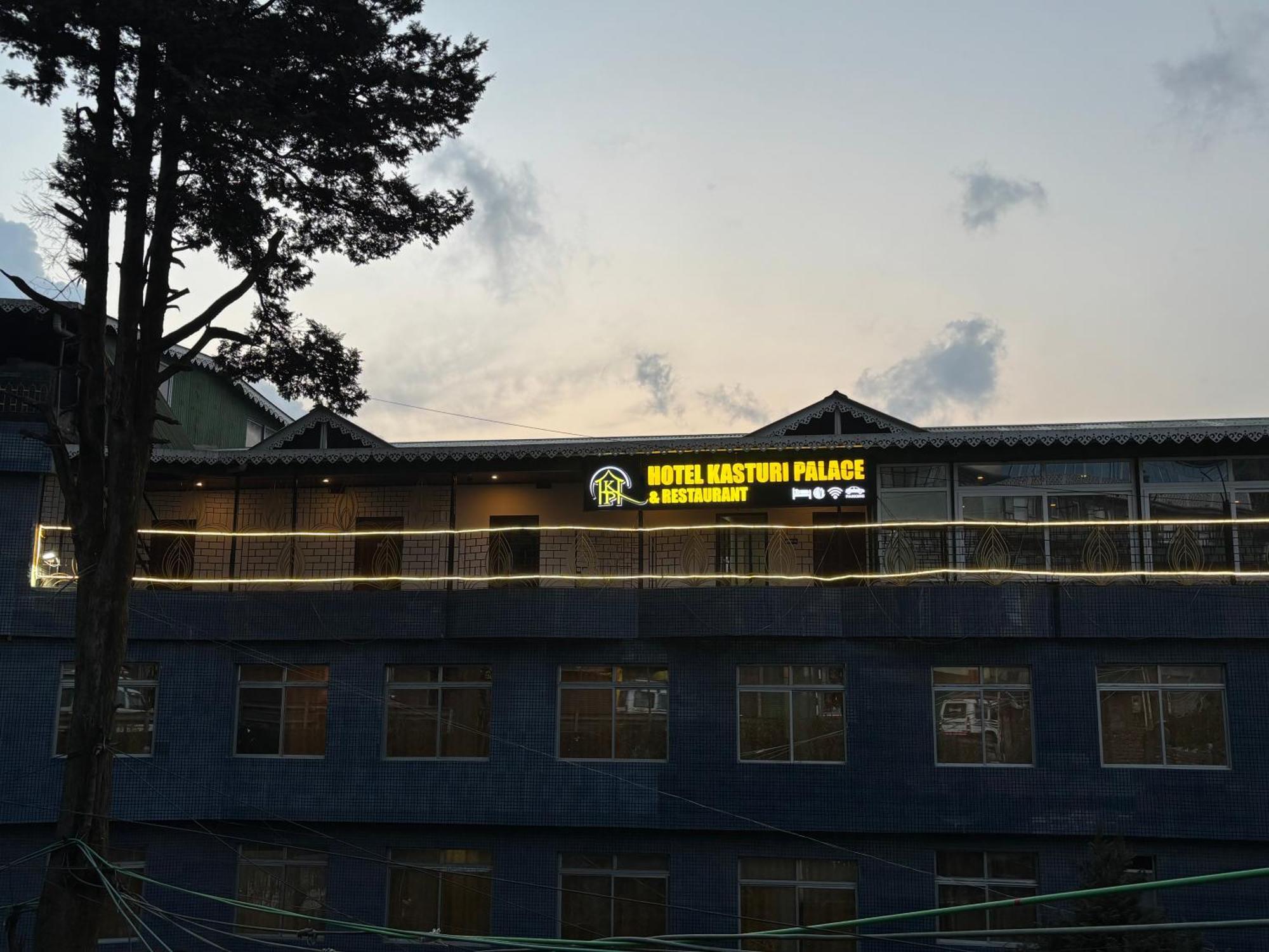 Hotel Kasturi Palace & Restaurant Darjeeling Darjeeling  Exterior photo